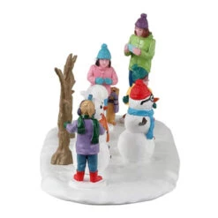 Lemax - Snowman Friends 7 Lemax - Snowman Friends -Lemax 463622 Lemax Snowman Friends Figurine right 63730.1677003631